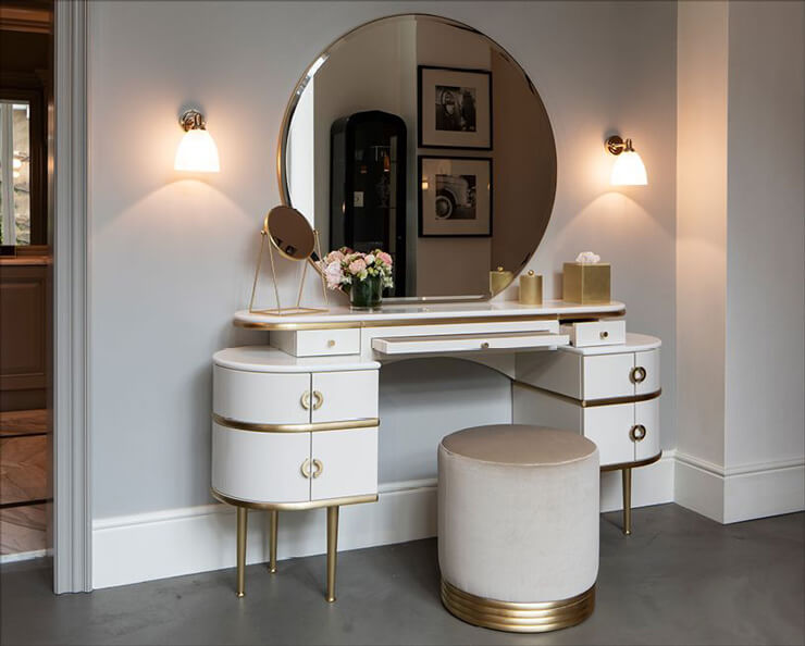dressing table with round mirror in white and gold colors