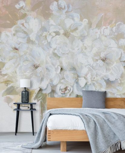 valkoinen muokattava kukka-taustakuvamaalaus nimeltä Sun Bleached Bouquet olohuoneisiin ja keittiöihin