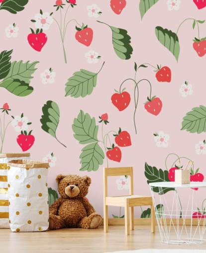 murale personalizzato con fragole rosa e rosse chiamato Wild Strawberries per cucine e asili nido