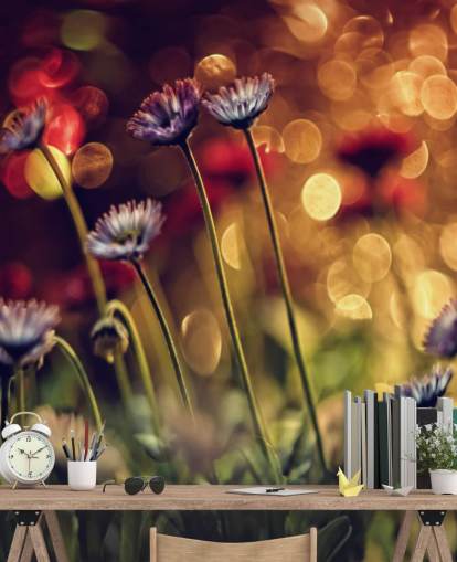 Lila Blumen gegen rote Blumen Wallpaper