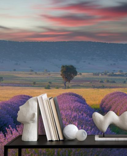 räätälöitävä maaseudun seinämaalaus nimeltä Lavender Hills makuuhuoneisiin ja olohuoneisiin