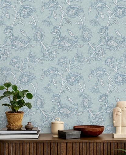 blauwe op maat gemaakte Boheemse behangmuurschildering genaamd Blue Boho Floral Paisley van Bloomery Decor