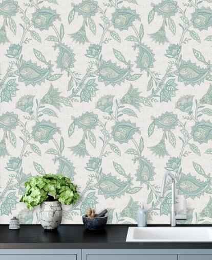 papier peint mural personnalisé en cachemire vert pâle appelé Pale Green Floral Paisley par Bloomery Decor