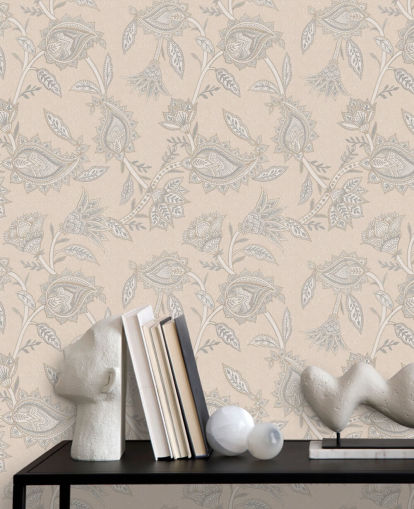 mural de papel de parede paisley personalizado em creme chamado Cream Indian Paisley da Bloomery Decor mural de papel de parede paisley personalizado em creme chamado Cream Indian Paisley da Bloomery Decor