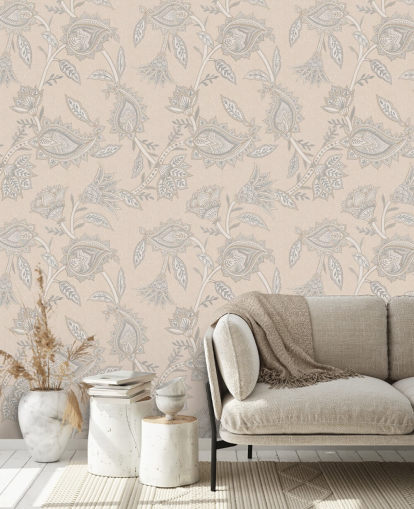 kräm anpassad paisley tapetväggmålning som heter Cream Indian Paisley av Bloomery Decor