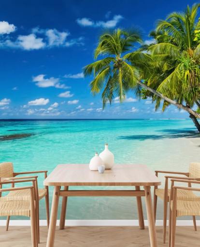 Palm Tree på Hvid Slebet Tropical Beach Baggrund