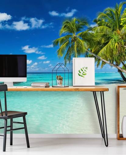 Papel pintado Palmera sobre playa tropical con arena blanca