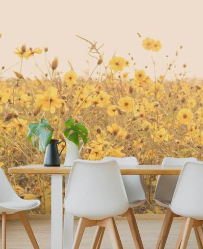 Decorazione murale con fiori gialli in campo color seppia
