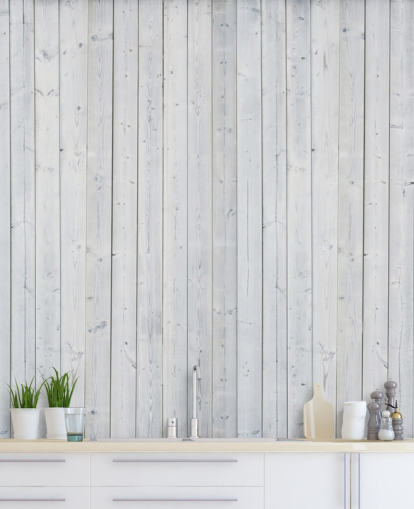 Decorazione murale con pannelli in legno bianco