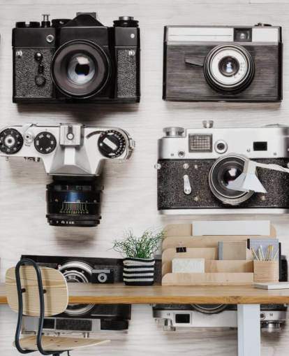 Black and White Collage of Vintage Cameras Wallpaper Black and White Collage of Vintage Cameras Wallpaper