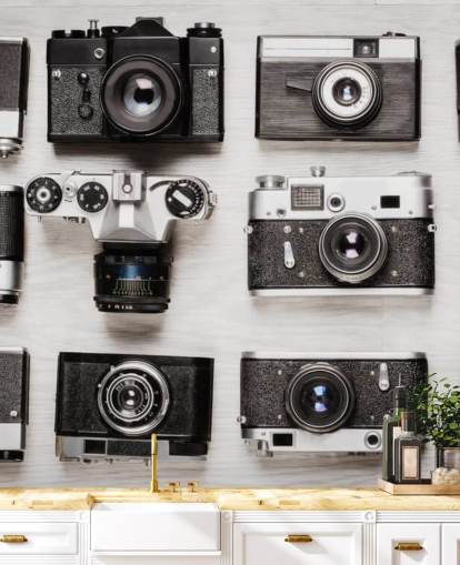 Black and White Collage of Vintage Cameras Wallpaper