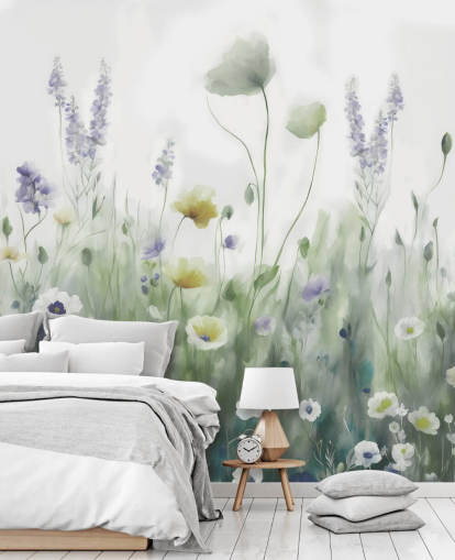 kleurrijke muurschildering met wilde bloemen genaamd Ease II van Marina Stupakova voor slaapkamers en woonkamers