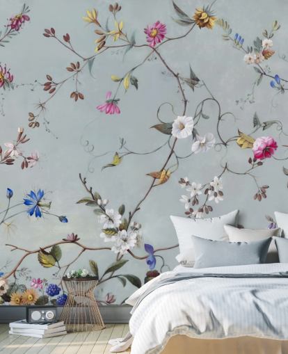 mural de papel pintado con estampado floral azul llamado Floral Heaven de Marina Stupakova para dormitorios y salas de estar mural de papel pintado con estampado floral azul llamado Floral Heaven de Marina Stupakova para dormitorios y salas de estar