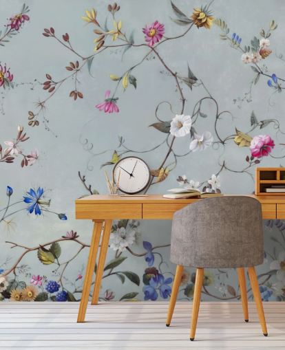 blå blomstermønster tapetmaleri kaldet Floral Heaven af Marina Stupakova til soveværelser og stuer