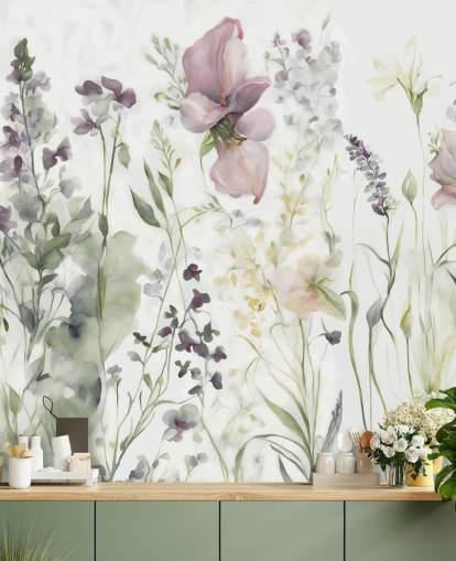 mural de papel pintado floral blanco, morado y verde llamado La suavidad del corazón III de Marina Stupakova