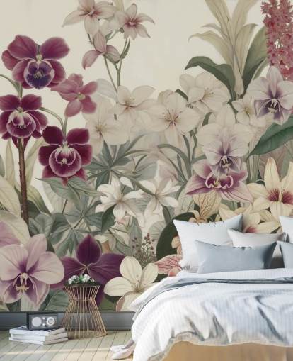 witte en paarse muurschildering met bloemenpatroon genaamd The Tenderness of Orchids van Marina Stupakova voor slaapkamers en woonkamers