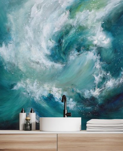 blauw-witte aanpasbare abstracte oceaanbehangmuurschildering genaamd Sea Crash van Alison Johnson voor badkamers en keukens blauw-witte aanpasbare abstracte oceaanbehangmuurschildering genaamd Sea Crash van Alison Johnson voor badkamers en keukens