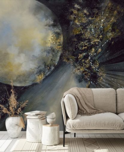 mural de papel de parede abstrato dourado, preto e branco chamado Talking to the Moon de Alison Johnson para quartos