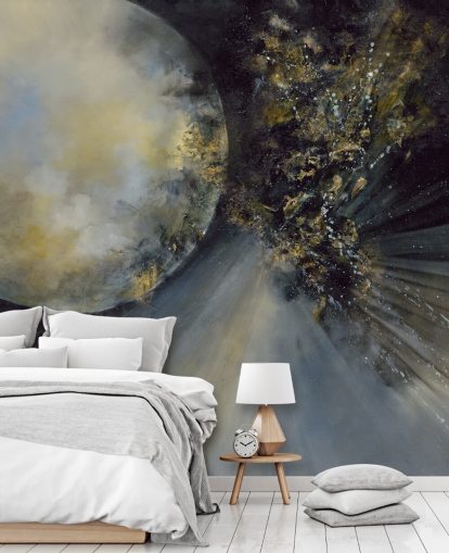 papier peint mural abstrait doré, noir et blanc intitulé Talking to the Moon par Alison Johnson pour les chambres