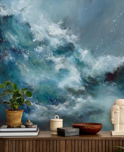 mural de papel de parede oceânico abstrato personalizado em azul e branco chamado Fountain of Life, de Alison Johnson