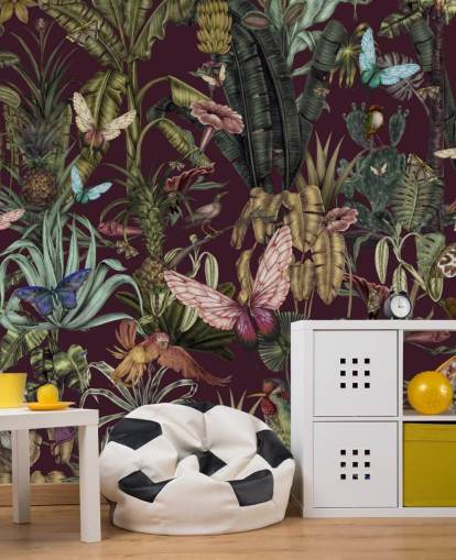 mural colorido de papel de parede de animais da selva chamado Butterfly Paradise, de Karina Eibatova, para quartos e corredores