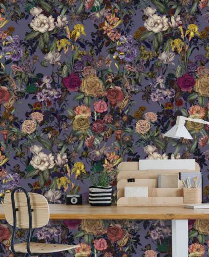 kleurrijke muurschildering met bloemenpatroon genaamd Flower Garden Extra Purple van Karina Eibatova kleurrijke muurschildering met bloemenpatroon genaamd Flower Garden Extra Purple van Karina Eibatova