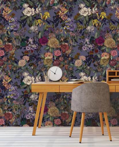 farbenfrohes Blumenmuster-Wandbild namens Flower Garden Extra Purple von Karina Eibatova