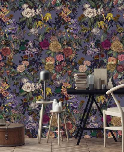 peinture murale à motif floral coloré appelée Flower Garden Extra Purple par Karina Eibatova