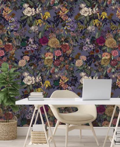 murale con motivi floreali colorati chiamato Flower Garden Extra Purple di Karina Eibatova