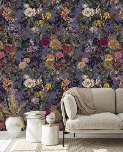 farbenfrohes Blumenmuster-Wandbild namens Flower Garden Extra Purple von Karina Eibatova