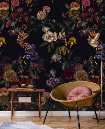 paarse op maat gemaakte bloemenmuurschildering genaamd Dark Purple Flower Garden van Karina Eibatova