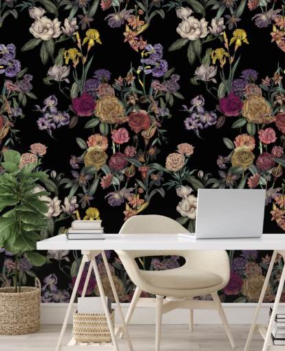 svart anpassningsbar blommönster väggmålning kallad Obsidian Flower Garden av Karina Eibatova