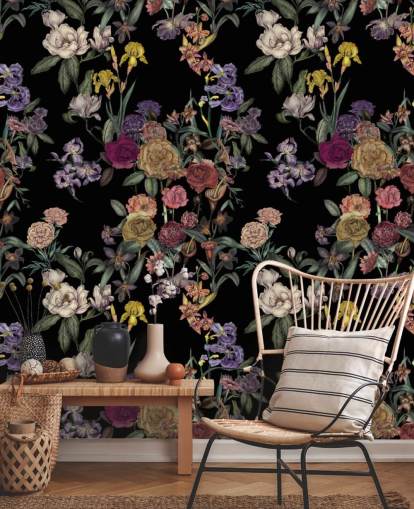 schwarzes personalisierbares Wandbild mit Blumenmuster namens Obsidian Flower Garden von Karina Eibatova schwarzes personalisierbares Wandbild mit Blumenmuster namens Obsidian Flower Garden von Karina Eibatova