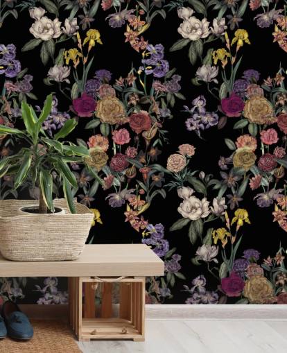murale nero personalizzabile con motivo floreale chiamato Obsidian Flower Garden di Karina Eibatova