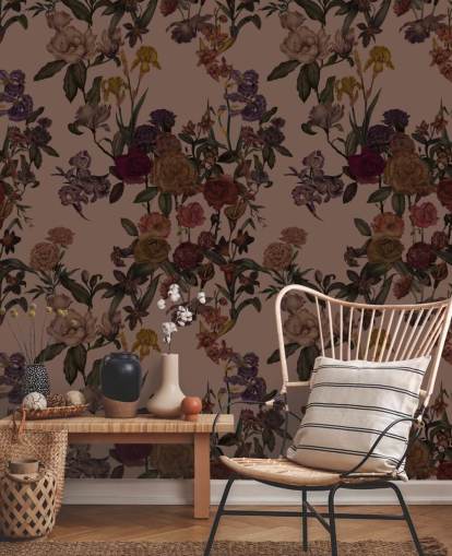 brunt tilpasseligt blomstertapet vægmaleri kaldet Mocha Mousse Flower Garden af Karina Eibatova