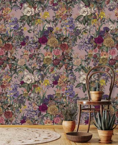 rosafarbenes individuelles Blumenwandbild namens Pink Flower Garden von Karina Eibatova für Schlafzimmer