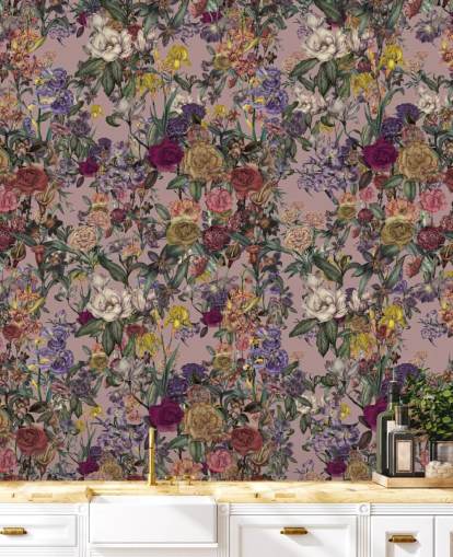 rosafarbenes individuelles Blumenwandbild namens Pink Flower Garden von Karina Eibatova für Schlafzimmer