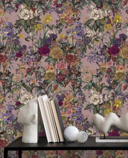 murale floreale personalizzato rosa chiamato Pink Flower Garden di Karina Eibatova per camere da letto