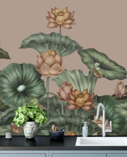 groene en beige lotusmuurschildering genaamd Mocha Lotus van Karina Eibatova voor slaapkamers en gangen