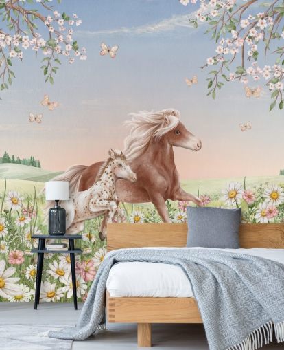 räätälöitävä hevosseinämaalaus nimeltä Happy Horses by Kikki Belle lasten makuuhuoneisiin räätälöitävä hevosseinämaalaus nimeltä Happy Horses by Kikki Belle lasten makuuhuoneisiin