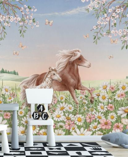 tilpasselig hestevægmaleri kaldet Happy Horses af Kikki Belle til børns soveværelser