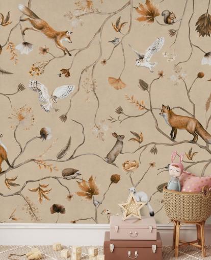 tilpassbart barneskogtapet veggmaleri kalt Playful Forest - Beige av Kikki Belle tilpassbart barneskogtapet veggmaleri kalt Playful Forest - Beige av Kikki Belle