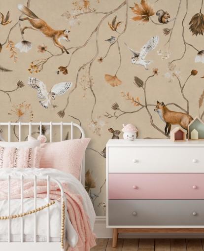 tilpasselig børneskovtapet vægmaleri kaldet Playful Forest - Beige af Kikki Belle