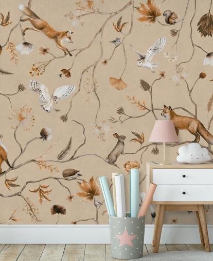 aanpasbare bosbehangmuurschildering voor kinderen genaamd Playful Forest - Beige van Kikki Belle