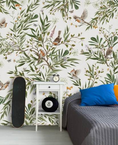 witte en groene muurschildering op maat voor de kinderkamer genaamd Playful Robins - White van Kikki Belle