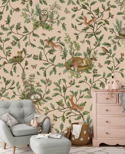 beige tilpasset barneveggmaleri kalt Playful Woods - Beige av Kikki Belle for vegger i barnehage og barnesoverom