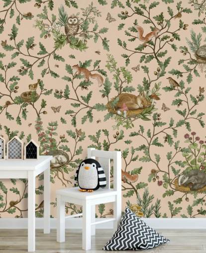 Beiges maßgefertigtes Wandbild für Kinder namens Playful Woods — Beige von Kikki Belle für die Wände von Kinderzimmer und Kinderzimmer Beiges maßgefertigtes Wandbild für Kinder namens Playful Woods — Beige von Kikki Belle für die Wände von Kinderzimmer und Kinderzimmer