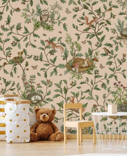 beige räätälöity lasten seinämaalaus nimeltä Playful Woods - Beige by Kikki Belle lastentarhan ja lasten makuuhuoneen seinille