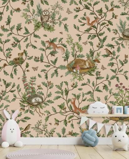 beige op maat gemaakte kindermuurschildering genaamd Playful Woods - Beige van Kikki Belle voor de muren van de kinderkamer en kinderkamer