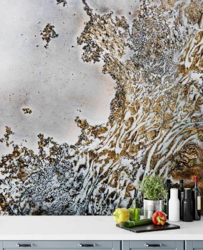 murale astratto personalizzato in oro e bianco chiamato Aztec Whispers di Petra Meikle de Vlas murale astratto personalizzato in oro e bianco chiamato Aztec Whispers di Petra Meikle de Vlas